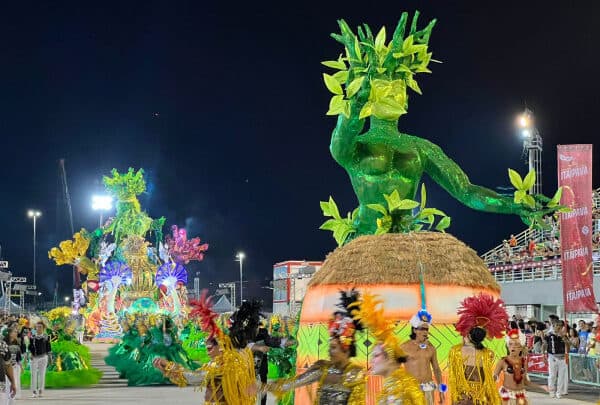 Carnaval 2024: Com o enredo “As Matriarcas”, Reino Unido da Liberdade exalta mulheres com resistência e amor