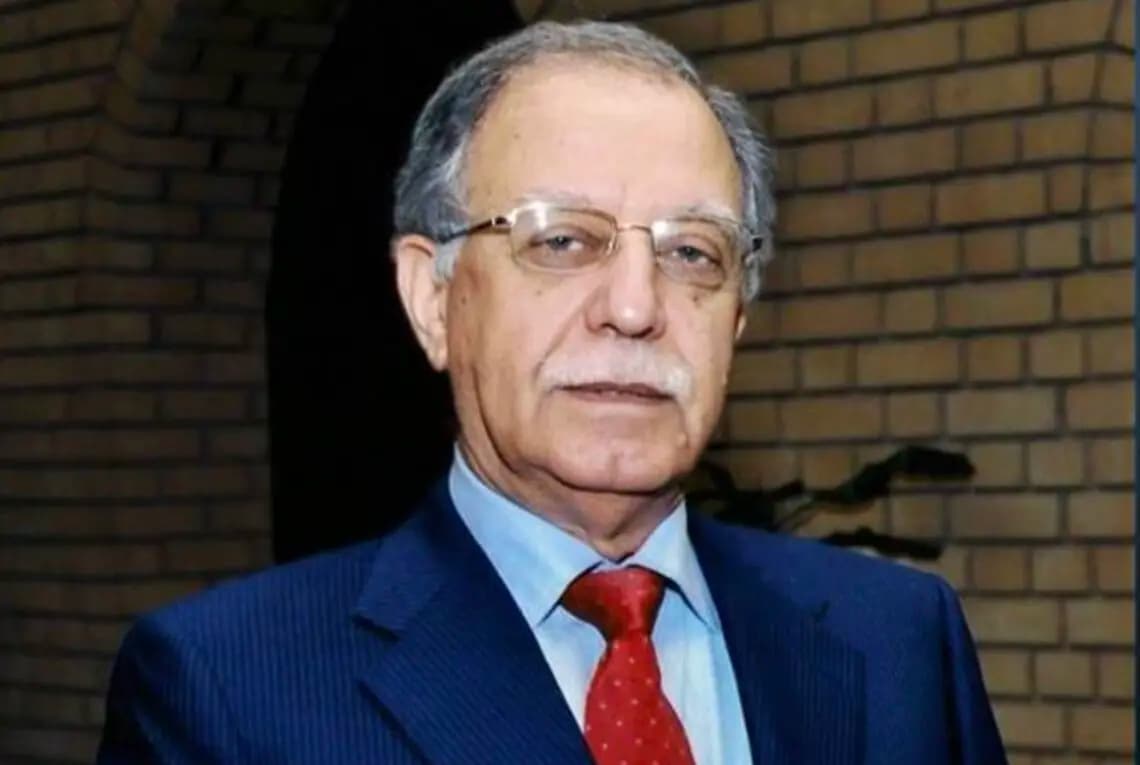 Jornalista sobrevive a 17 tiros em atentado contra seu carro, no Iraque