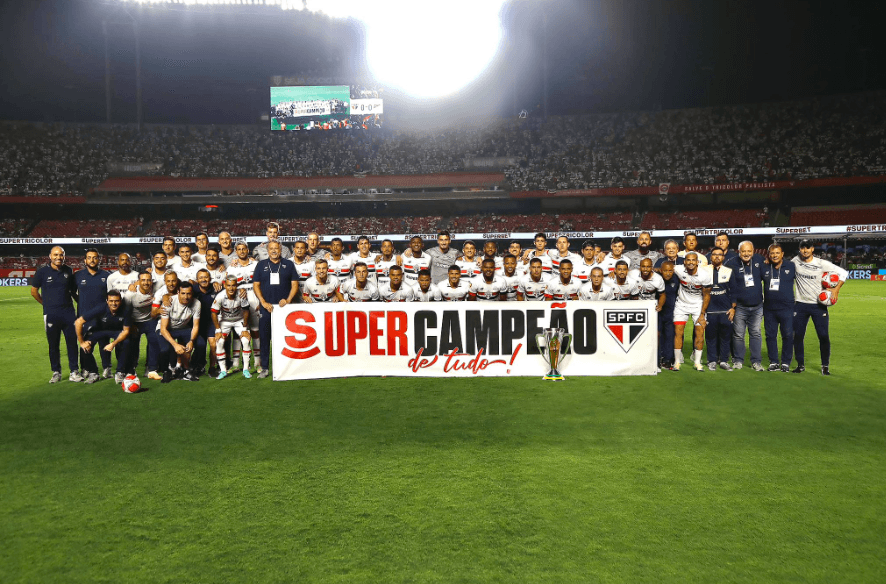 São Paulo conquista o troféu da Supercopa do Brasil