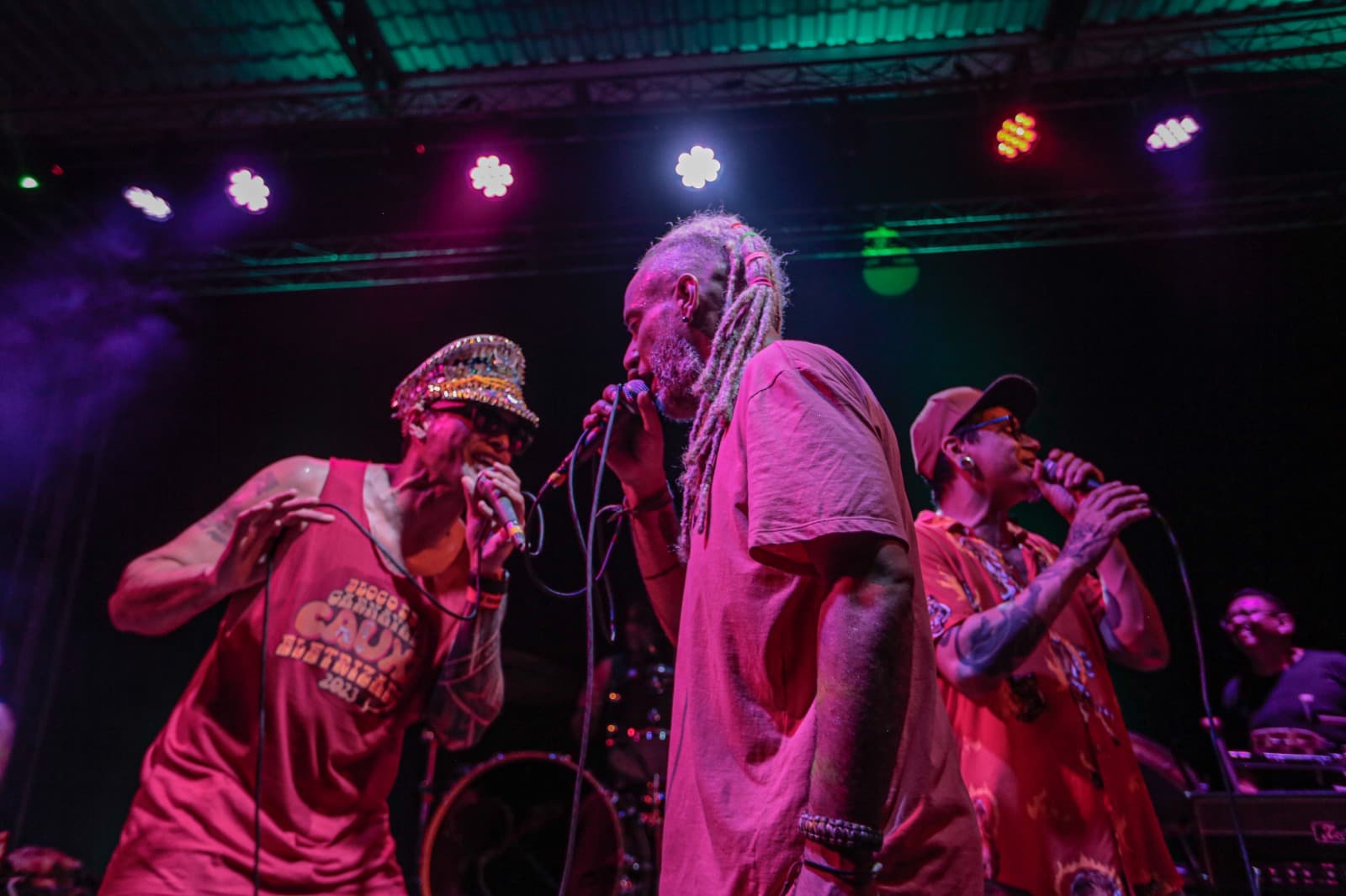 Bloco Cauxi Eletrizado agita foliões no Clube do Trabalhador