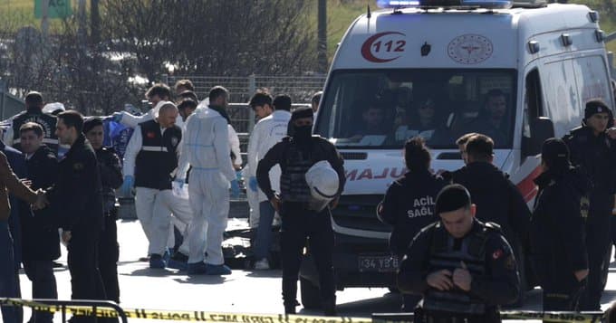 VÍDEO: Ataque em tribunal de Istambul deixa dois mortos e seis feridos