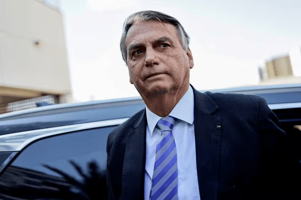 Defesa diz que Bolsonaro não vai depor à PF se não tiver acesso a conteúdo de celulares apreendidos