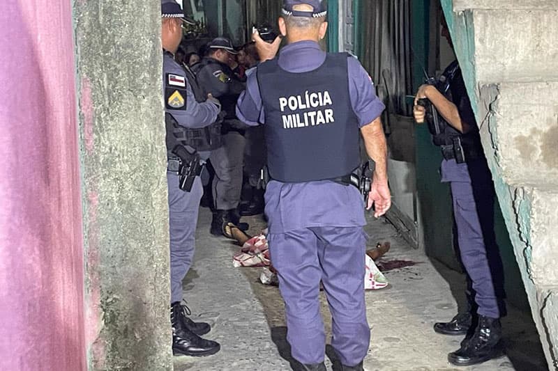 Homem sai para comprar churrasco para filha e acaba morto a tiros em Manaus