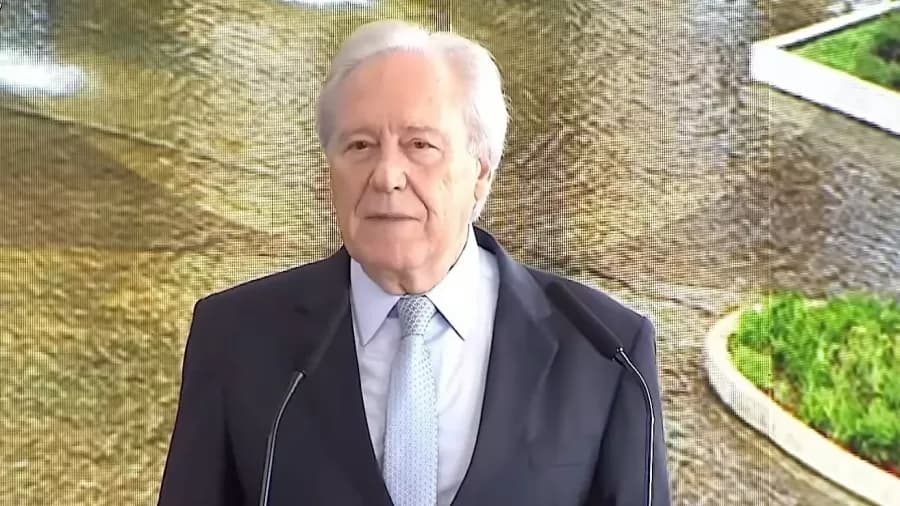 Lewandowski anuncia plano de construção de muralhas em todos os presídios federais