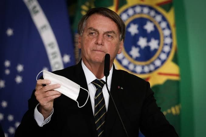Defesa de Bolsonaro nega que tenha havido fraude em cartão de vacinação