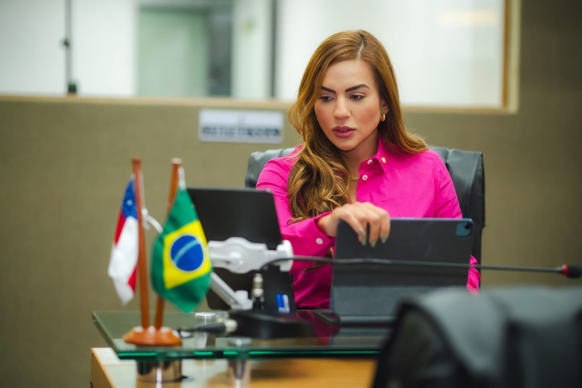 MPAM instaura inquérito civil para investigar promoção pessoal de políticos em ações policiais