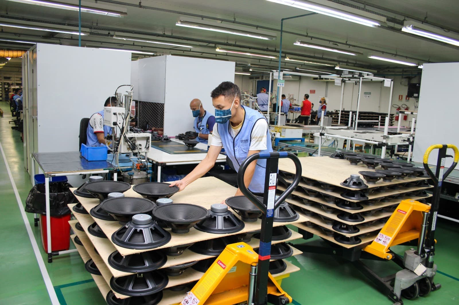 PIB do Amazonas cresce 2,19% no 4º trimestre de 2023, com destaque para o setor industrial