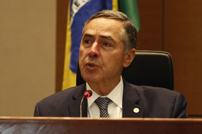 Barroso diz que “não há descriminalização” em julgamento sobre drogas no STF