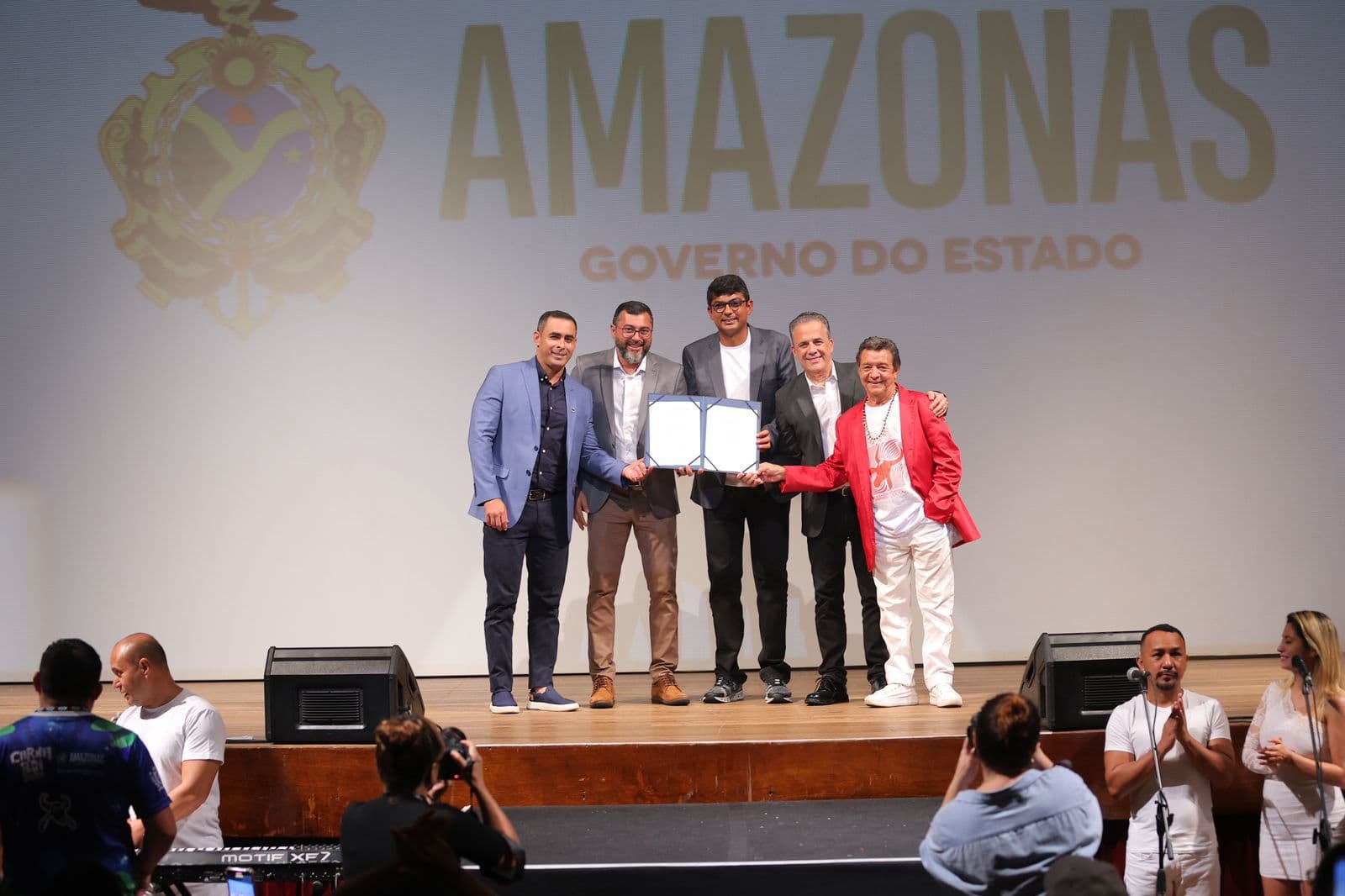 Governo do AM oficializa a temporada de eventos do 57º Festival de Parintins