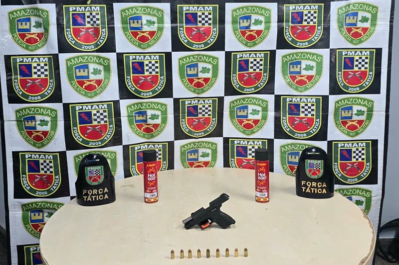 Arma de fogo com munições é abandonada em rip-rap de Manaus