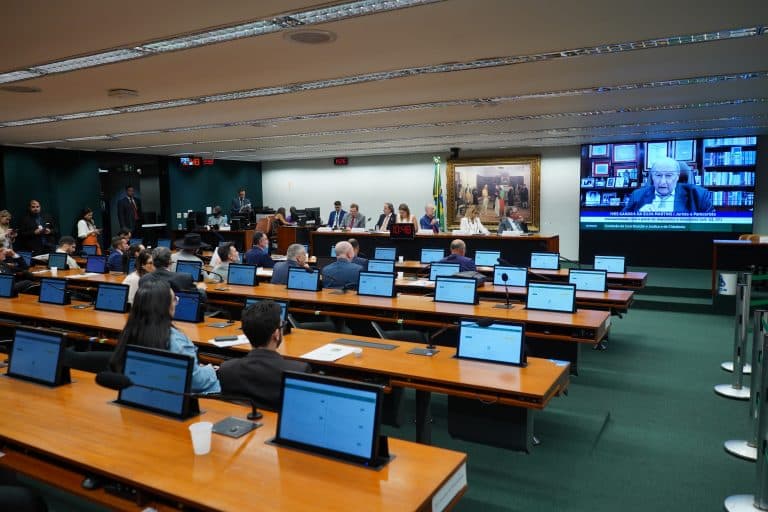 Comissões da Câmara: líderes definem que PL comandará CCJ e PT fica com Saúde