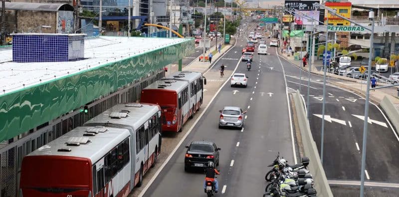 Obras noturnas na Av. Constantino Nery, em Manaus, são adiadas em uma semana