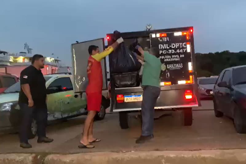 Corpo é resgatado às margens do rio Negro, na zona Oeste de Manaus