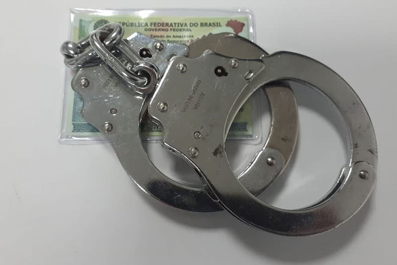 AM: Homem procurado por roubo é preso ao solicitar Carteira de Identidade Nacional