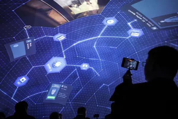 Parlamento Europeu aprova lei que regulamenta uso de inteligência artificial