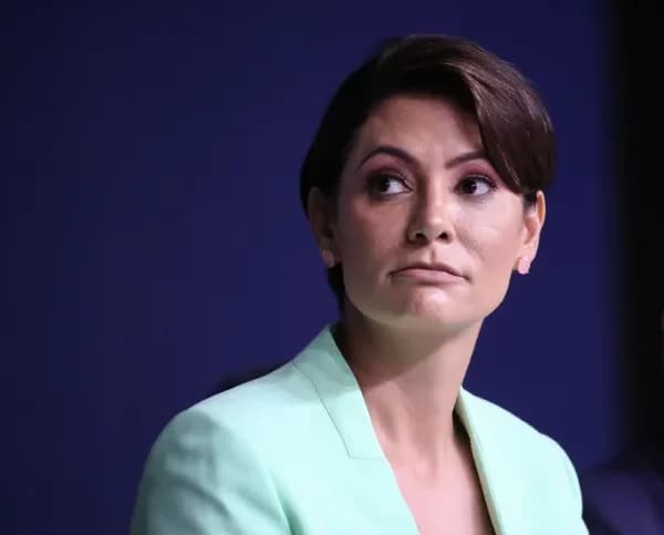 Michelle não compareceu à manifestação de Bolsonaro no RJ; saiba o motivo