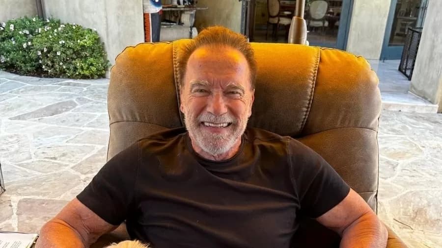Schwarzenegger passa por cirurgia para colocar marca-passo: “Me tornei um pouco mais máquina”