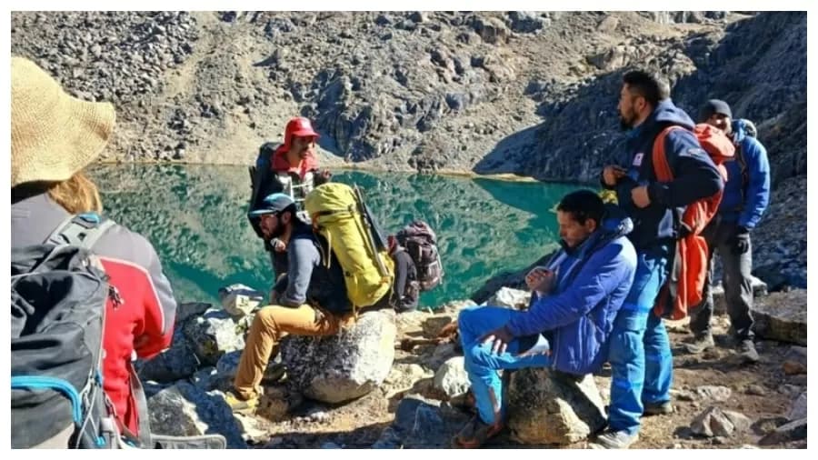 Indígenas e socorristas salvam alpinistas presos no pico mais alto da Colômbia