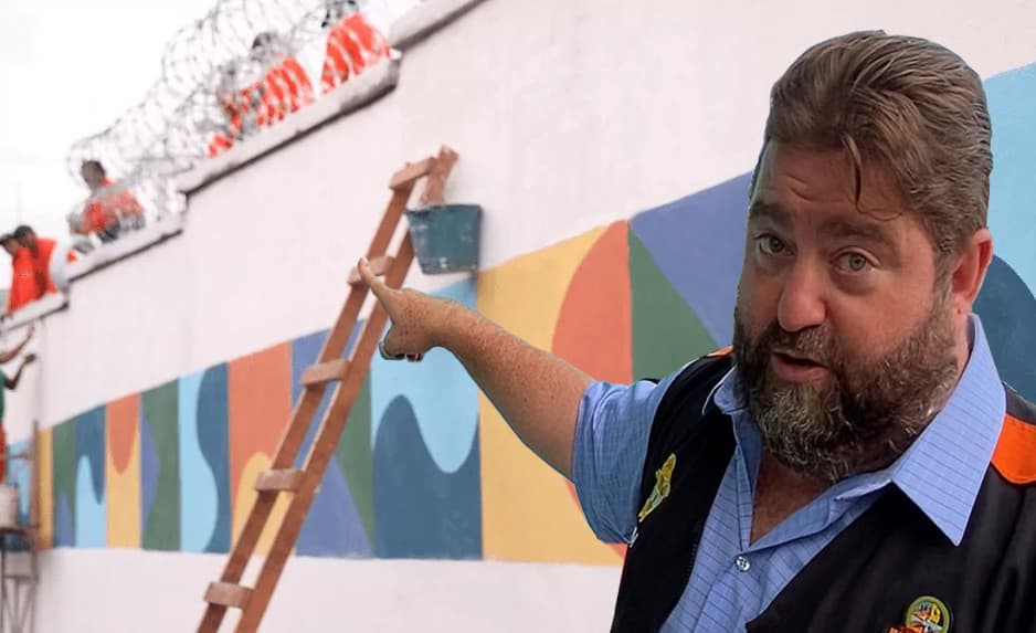 William Alemão entra com representação no MPE-AM contra “pintura mosaico” da Prefeitura