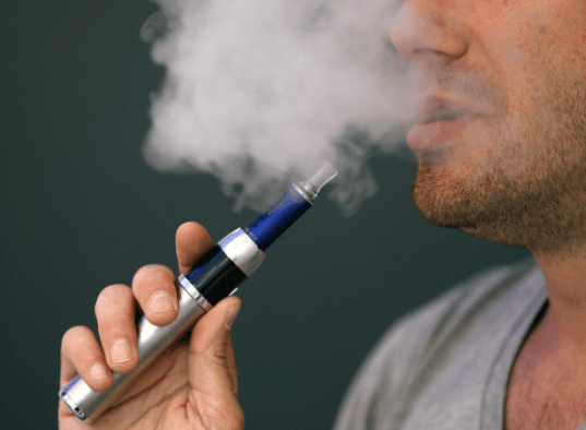 Anvisa mantém proibida a venda de cigarros eletrônicos no Brasil
