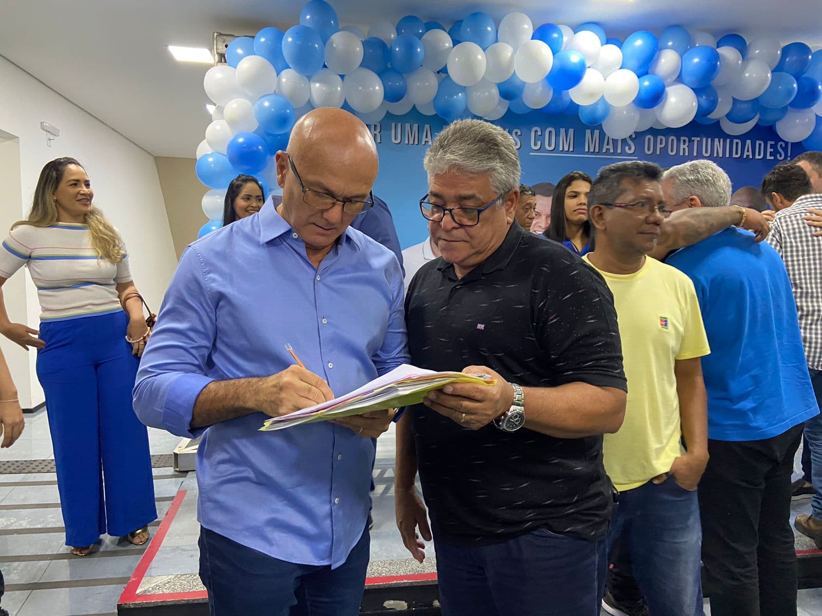 Coronel Menezes se filia ao Progressistas em solenidade na Aleam