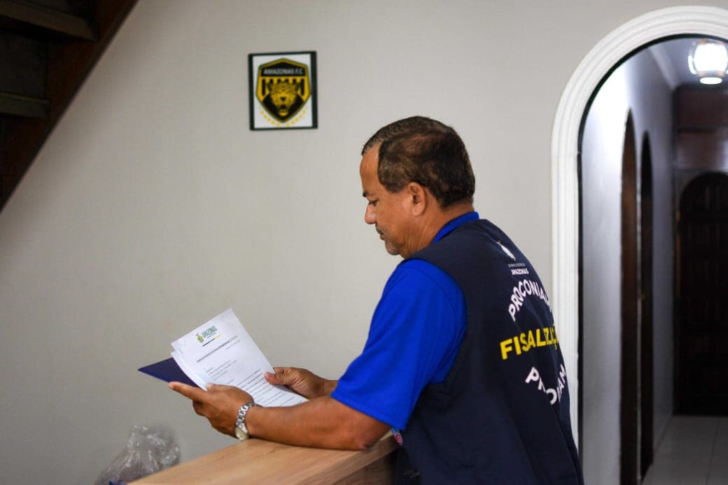 Procon-AM e CDC notificam Amazonas FC por preços de ingressos do jogo contra o Flamengo