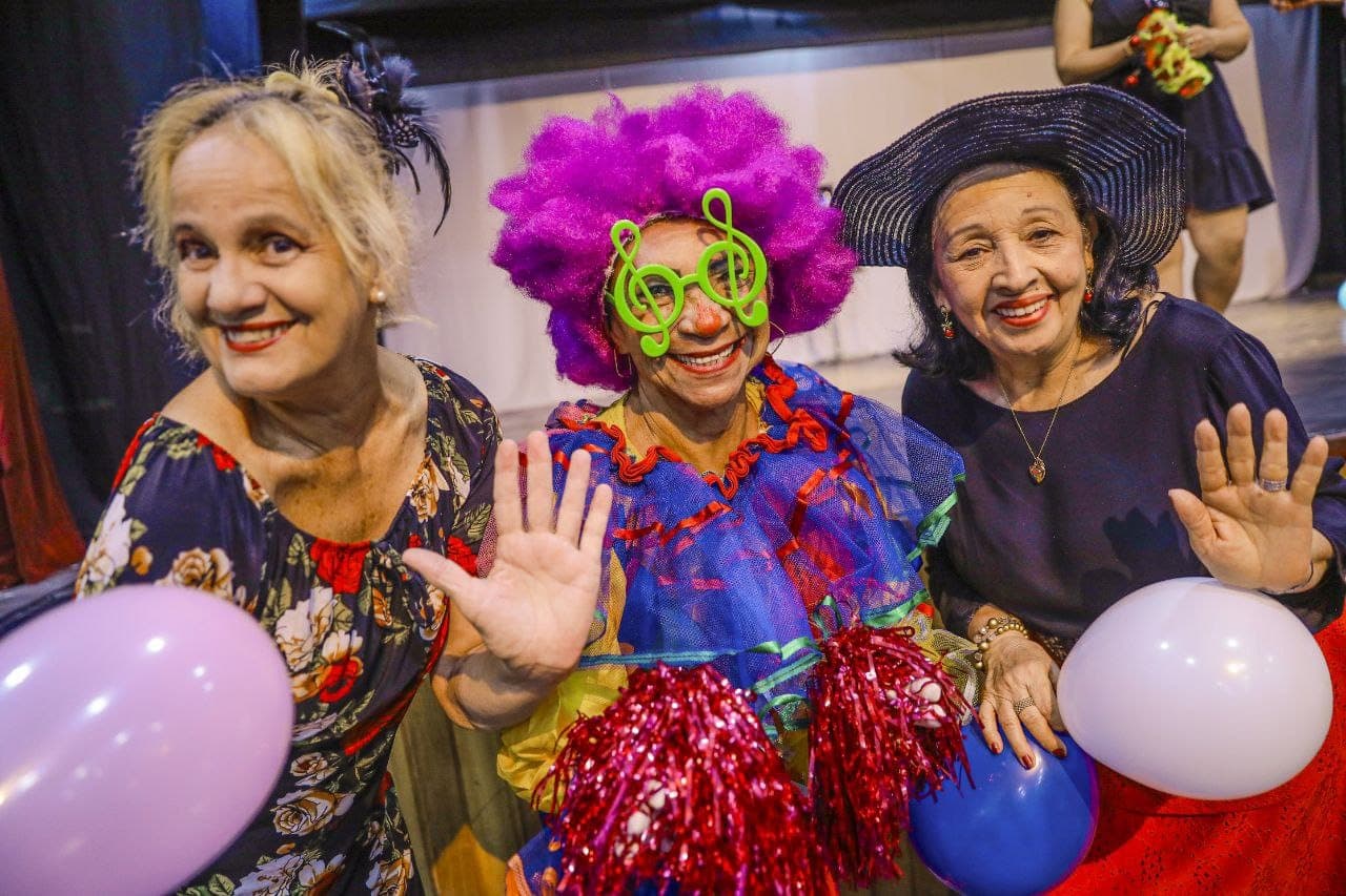 Liceu de Artes e Ofícios Claudio Santoro promove curso de teatro, coral e dança para o público 50+