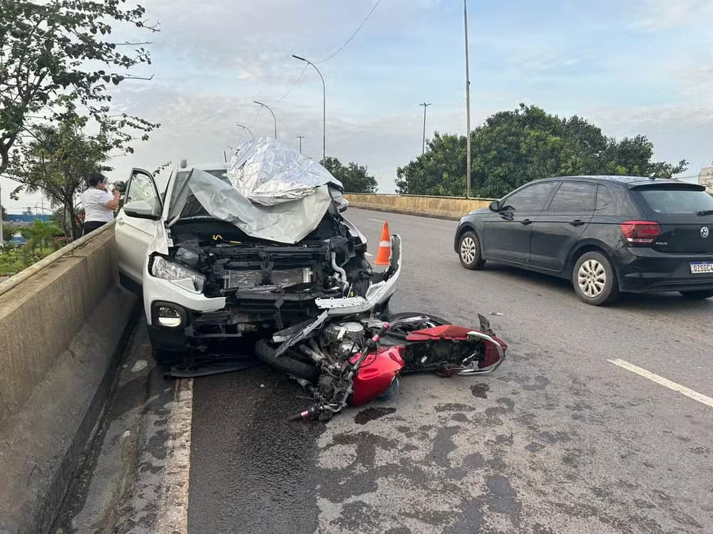 Justiça concede liberdade provisória a condutor que entrou na contramão e causou a morte de mototaxista, em Manaus