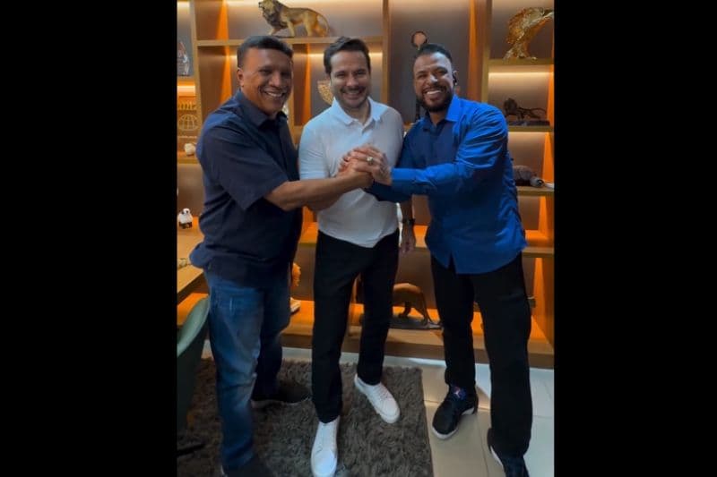 VÍDEO: Alberto Neto ganha apoio do apóstolo Renê Terra Nova para promover vinda de Bolsonaro em Manaus