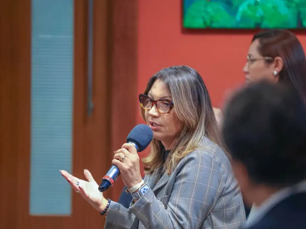 Janja diz ser articuladora no governo e ter autonomia de Lula