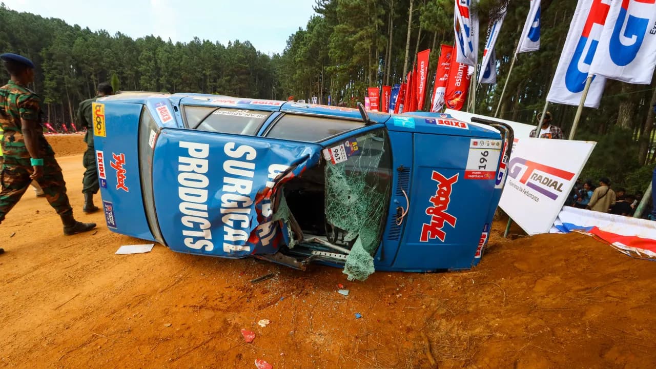 VÍDEO: Carro de corrida sai da pista e mata 7 pessoas no Sri Lanka
