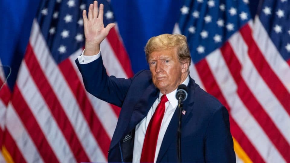 Trump paga fiança de 175 milhões de dólares e evita bloqueio de seus bens