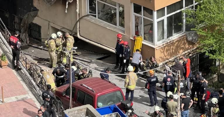 VÍDEO: Incêndio em boate em Istambul mata pelo menos 29 pessoas