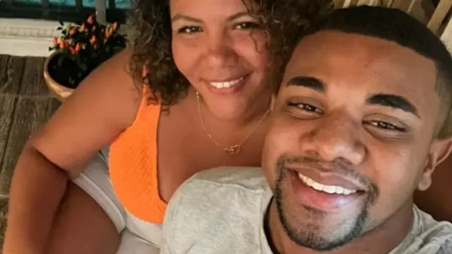 Davi confirma fim de relacionamento com Mani: “Não soube respeitar o meu momento”