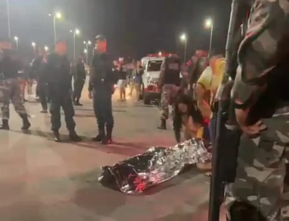 VÍDEOS: Torcedor morre baleado na saída de jogo entre Remo e Paysandu, no Pará