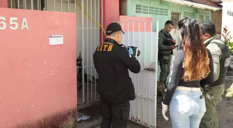 Mulher é presa por matar a própria filha de 10 meses e esconder o corpo no freezer em Recife