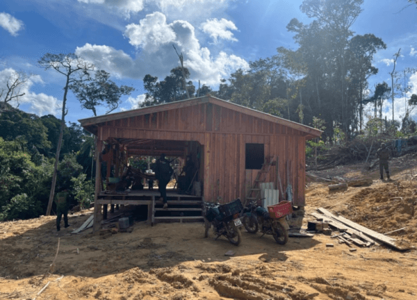 Homem é preso com armas e munições escondidas em Apuí, no interior do Amazonas