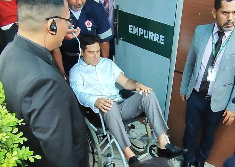 Vereador Jander Lobato passa mal e precisa ser atendido às pressas após a sessão da CMM