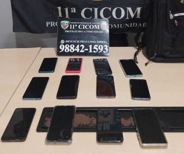 Em Manaus, homem é preso com 14 celulares após assaltar ônibus