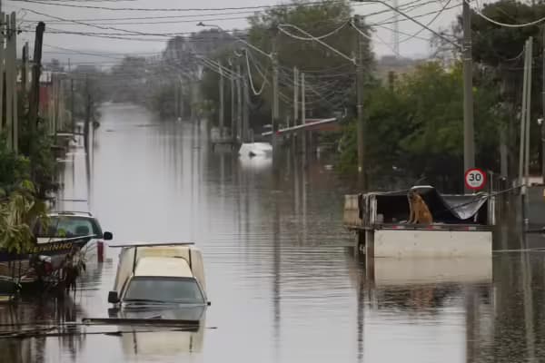 Nível do Guaíba continua baixando, mas temporais ainda ameaçam o RS; confira as previsões
