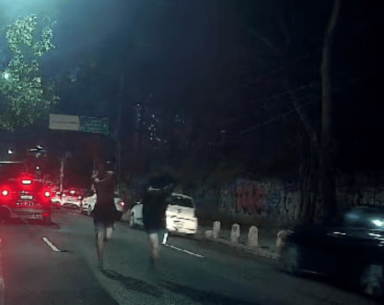 VÍDEO: Bandidos armados fazem arrastão na zona Norte do RJ