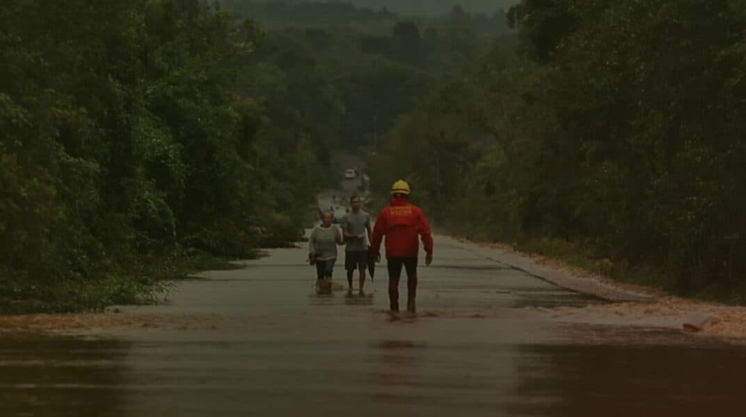 Governador decreta estado de calamidade pública no Rio Grande do Sul por conta de chuvas intensas e mortes