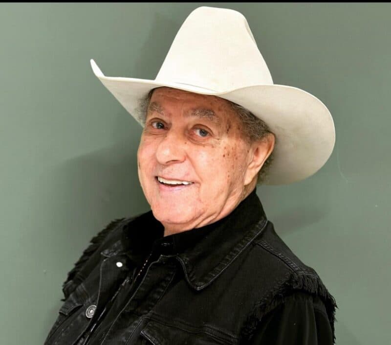 Sertanejo Milionário, da dupla com José Rico, é internado após sofrer AVC