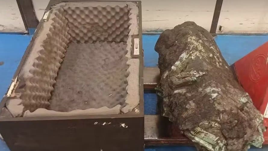 Pedra com esmeraldas encontrada na Bahia vai a leilão tem lance inicial de R$ 115 milhões