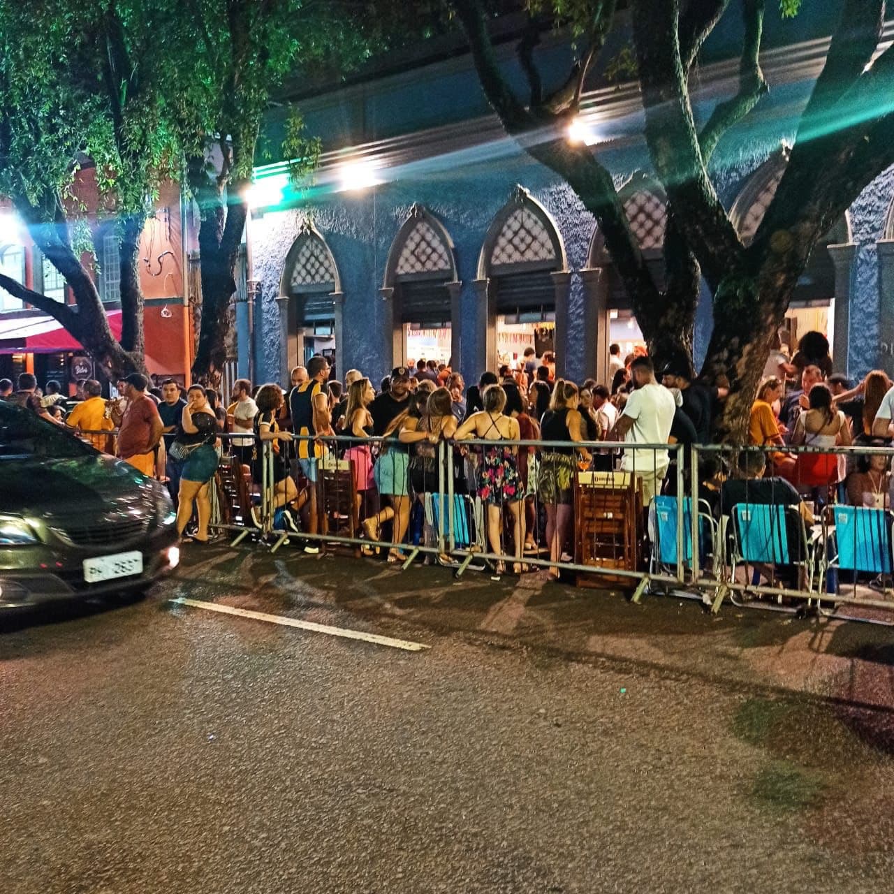 Sete bares e casas de show são autuados durante fiscalização no Centro de Manaus