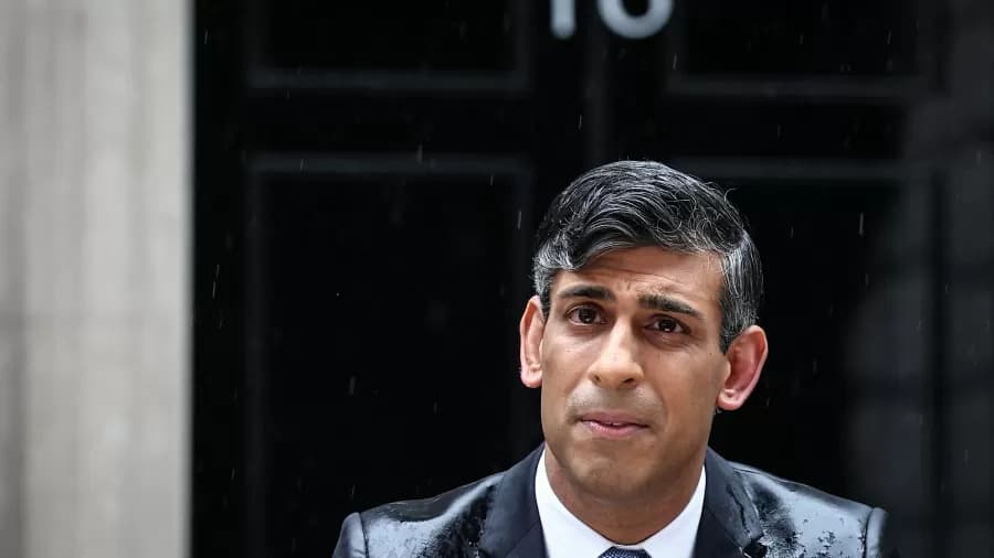 Primeiro-ministro da Inglaterra antecipa eleições e dissolve Parlamento