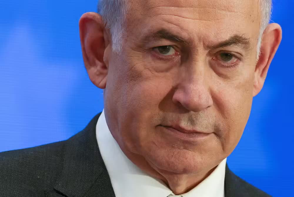 Primeiro-ministro de Israel dissolve gabinete de guerra após saída de general de oposição