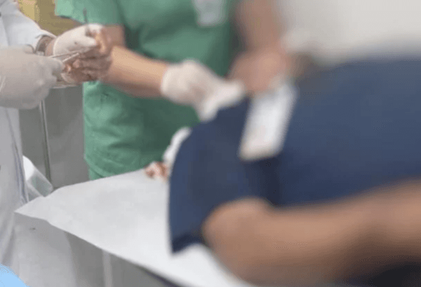 VÍDEO: Motorista é esfaqueado durante assalto a ônibus da linha 455, em Manaus