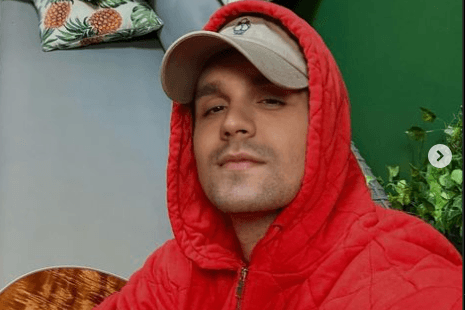 Luan Santana repousa em casa após passar mal em Minas Gerais, diz colunista