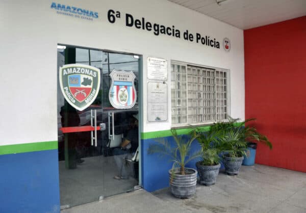 Idoso vai a delegacia registrar B.O e acaba preso por estupro de vulnerável, em Manaus